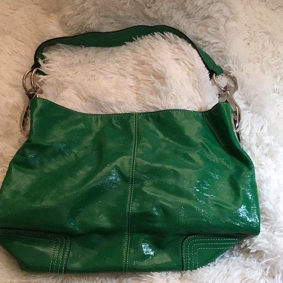 Green purse - Picture 1 of 2